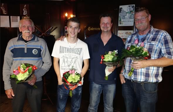 Vlnr: Frans Daamen (4e), Wesley Peters (3e), Noud van den Burgt (1e) en Jan Dunk (2e).