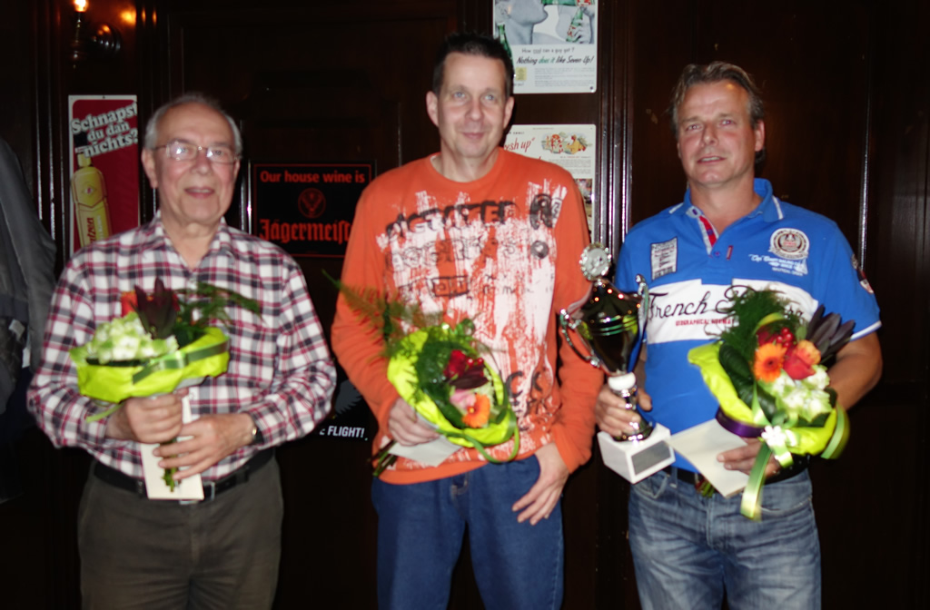 Vlnr: Jan Verhaaren (3e), Ray Dibbets (2e) en Harold Bardoel (kampioen).