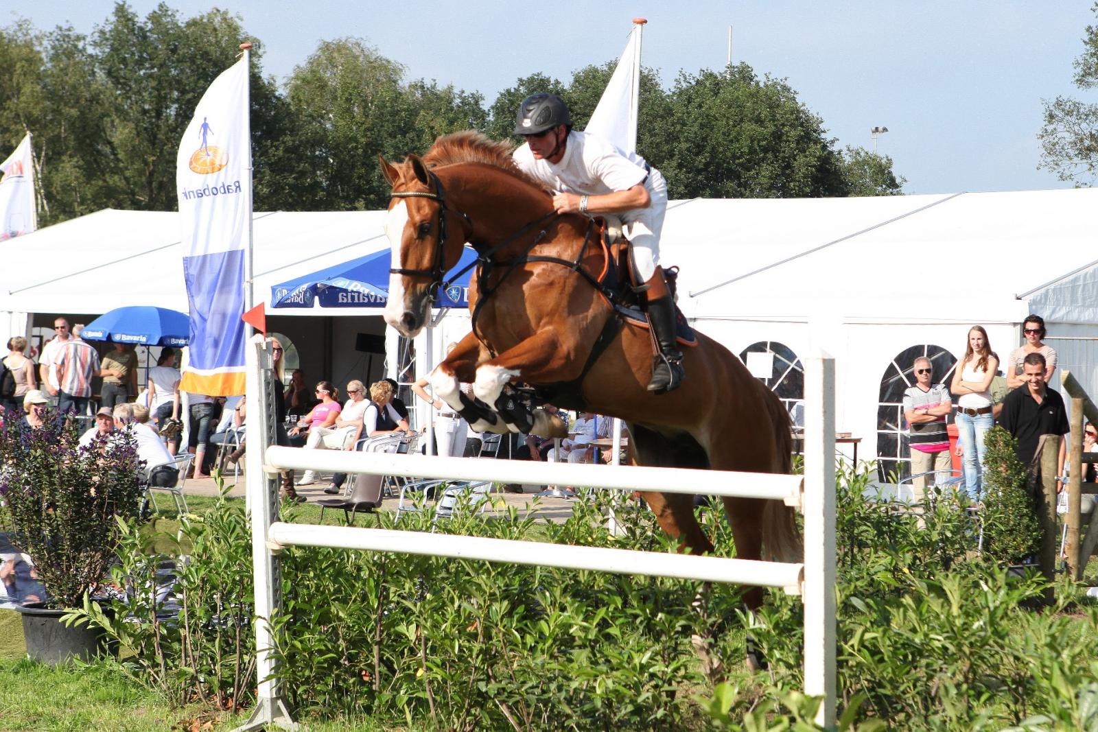 hippisch_festijn_grave_sluit_op_zondag_met_derby_af